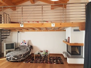 Casa Indipendente in Vendita a Valeggio sul Mincio, 370'000€, 260 m², arredato, con Box