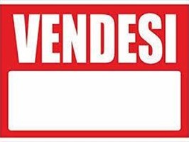 Capannone in Vendita a Carrara, zona Avenza, 610'000€, 7000 m²