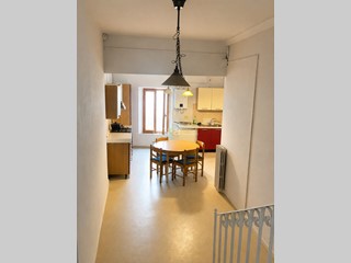 Appartamento in Vendita a Jesi, 95'000&euro;, 71 m², arredato
