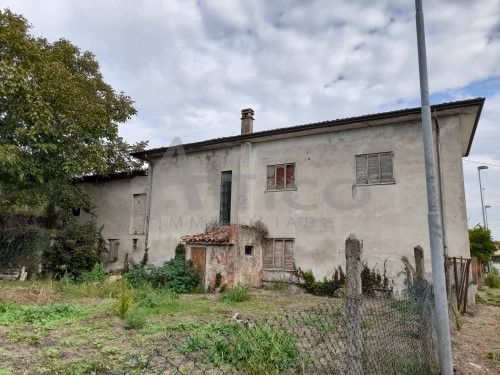 Casa Indipendente in Vendita a Rovigo, zona Mardimago, 39'000€, 150 m²