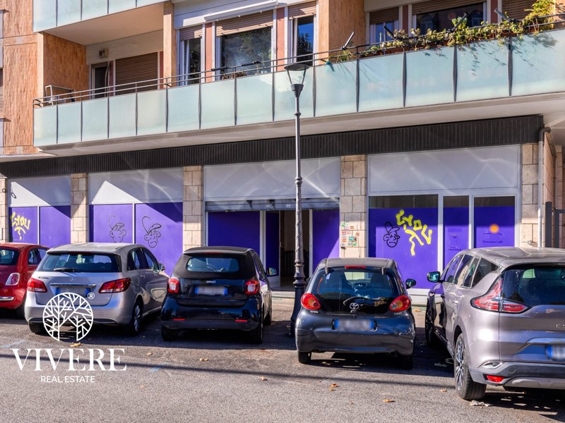 Immobile commerciale in Affitto a Roma, zona Nomentano, 6'500€, 286 m²