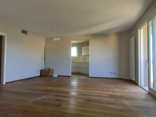 Appartamento in Vendita a Castelfiorentino, 320'000€, 100 m², arredato, con Box