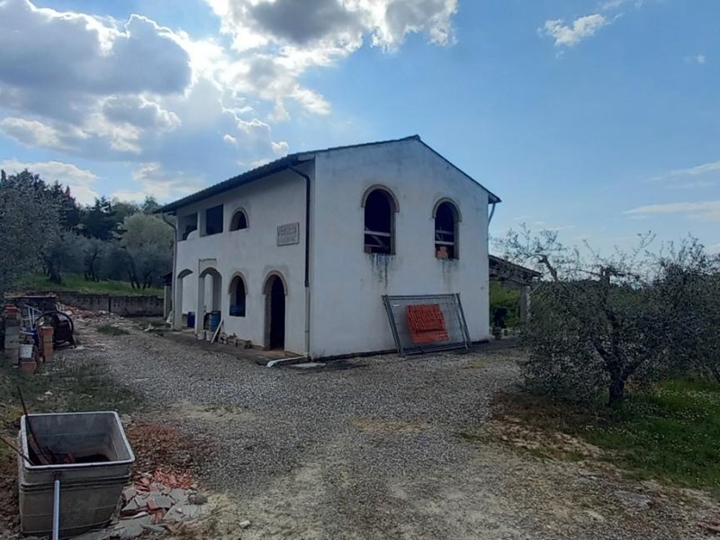 Attività commerciale in Vendita a San Miniato, zona Balconevisi, 345'000€, 280 m²