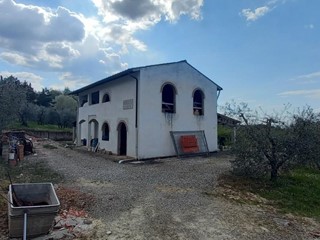 Attività commerciale in Vendita a San Miniato, zona Balconevisi, 345'000€, 280 m²