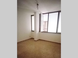 Trilocale in Vendita a Massa, 120'000€, 70 m², arredato