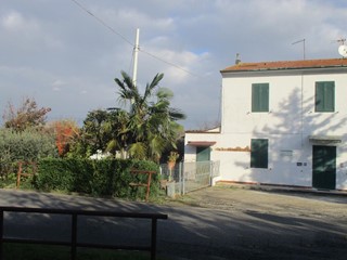Casa Semi Indipendente in Vendita a Pontedera, 185'000€, 110 m²