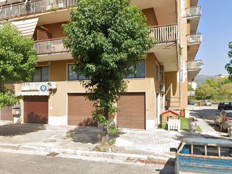 Negozio in Vendita a Cassino, 170'000€, 150 m²