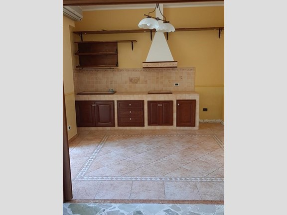 Trilocale in Vendita a Palermo, zona perpignano, 140'000€, 90 m²