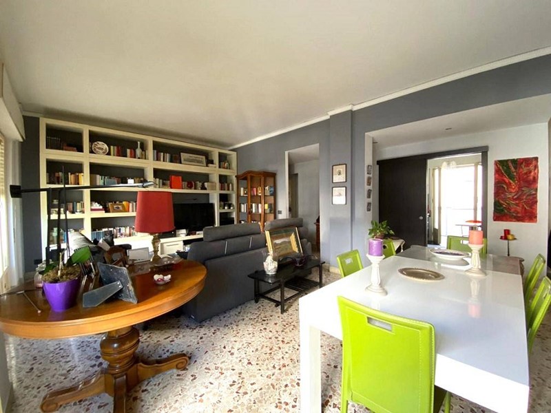 Appartamento in Vendita a Palermo, zona Palagonia, 249'000€, 140 m²