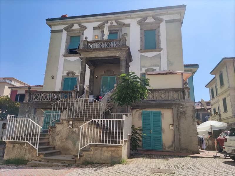 Trilocale in Vendita a San Vincenzo, 295'000€, 68 m², arredato
