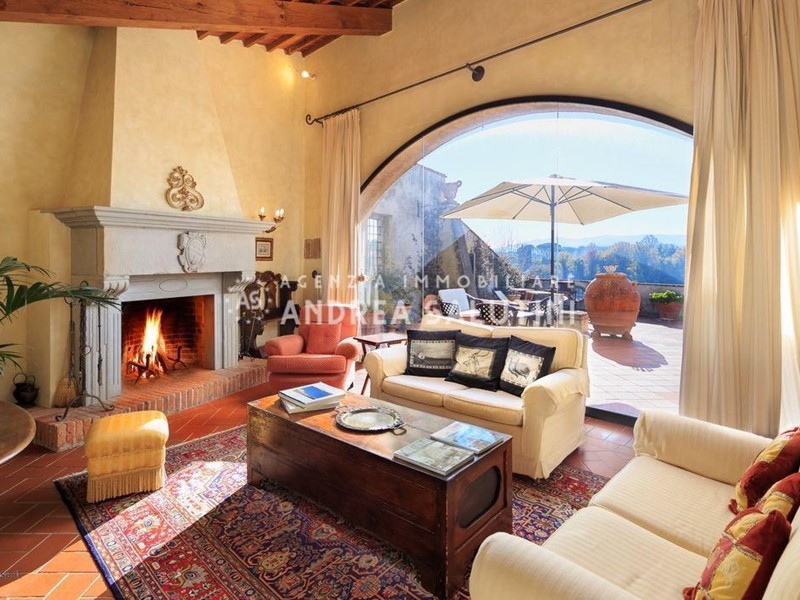 Casa di corte in Vendita a Casciana Terme Lari, zona Cevoli, 599'000€, 550 m², con Box