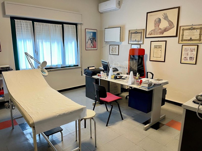 Immobile commerciale in Vendita a Scarperia e San Piero, 100'000€, 70 m²