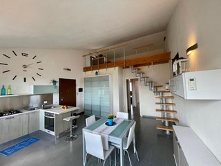 Trilocale in Vendita a Capoterra, zona vicino al centro, 148'000€, 114 m², arredato