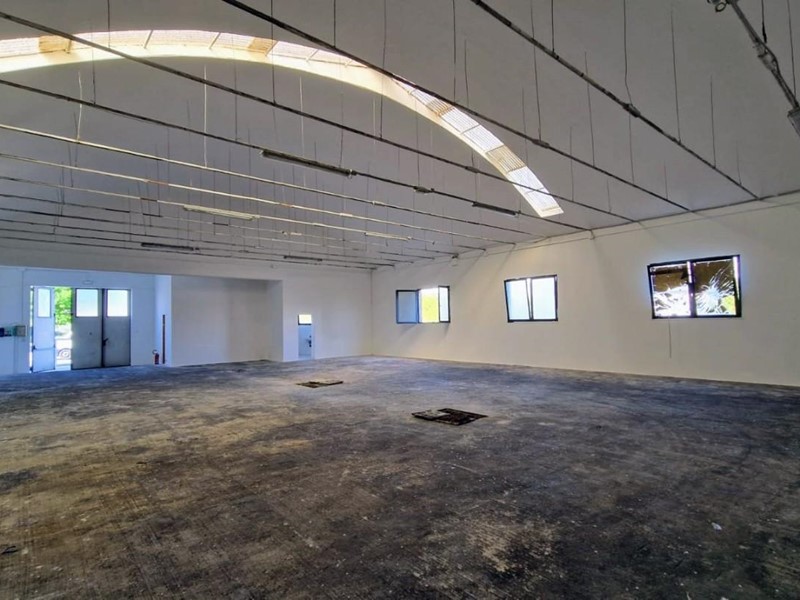 Capannone in Affitto a Santa Croce sull'Arno, 1'600€, 320 m²