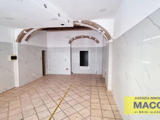 Immobile commerciale in Vendita a Ponsacco, 45'000€, 90 m²