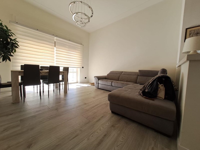 Quadrilocale in Vendita a Carrara, zona Marina di Carrara, 300'000€, 95 m²