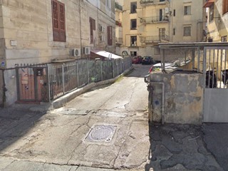 Magazzino in Vendita a Napoli, 29'000€, 75 m²