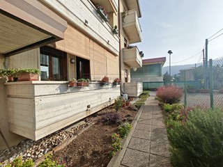 Appartamento in Vendita a Trissino, 135'000&euro;, 109 m², con Box