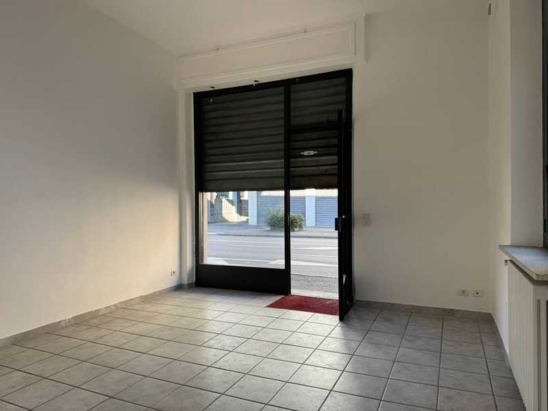 Immobile commerciale in Affitto a Bergamo, zona Centrale, 800€, 40 m²
