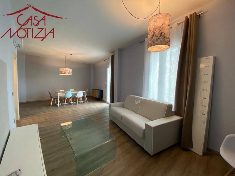 Trilocale in Vendita a Lucca, zona SS. Annunziata, 270'000€, 80 m², arredato