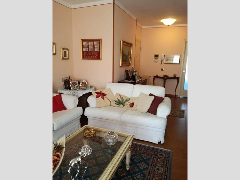 Appartamento in Vendita a San Miniato, zona San Miniato Basso, 230'000€, 130 m²