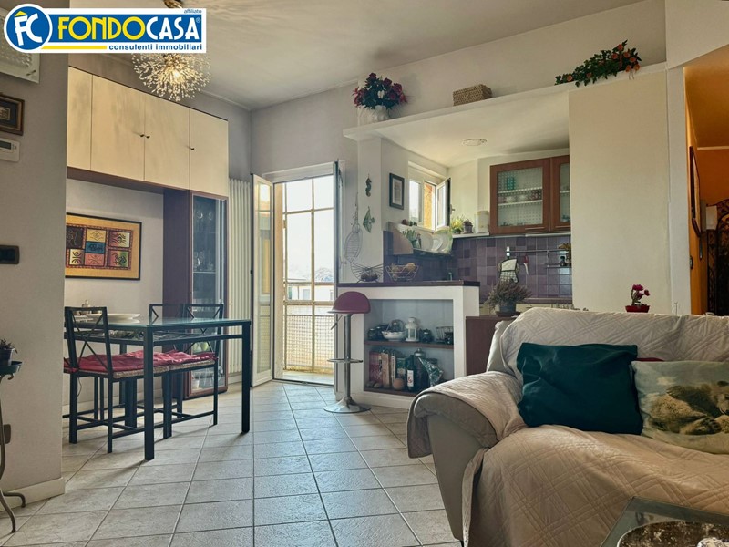 Trilocale in Vendita a Albisola Superiore, 295'000€, 75 m², arredato