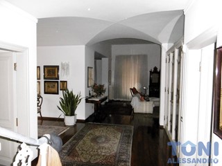 Villa in Vendita a Empoli, 850'000€, 400 m², con Box