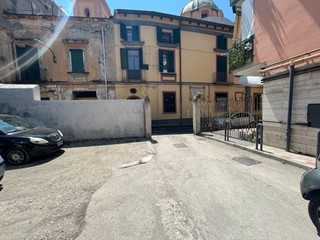 Box in Vendita a Napoli, 250'000€, 700 m²