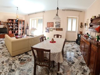 Quadrilocale in Vendita a Siracusa, zona Tisia Tica Zecchino Filisto, 90'000&euro;, 110 m²