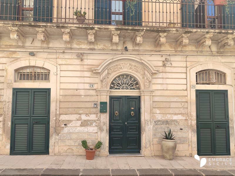 Appartamento in Vendita a Noto, 600'000€, 196 m²