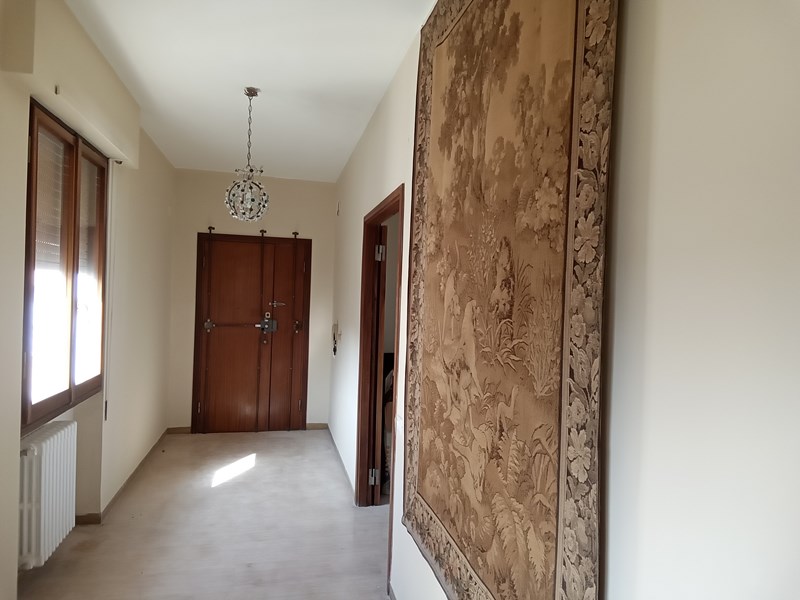 Appartamento in Vendita a Pesaro, zona Centro Storico, 290'000&euro;, 162 m²