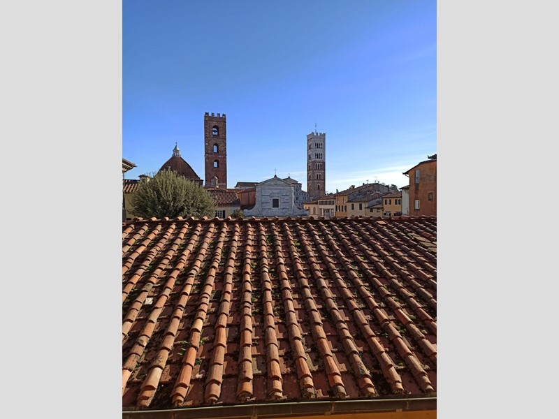 Appartamento in Vendita a Lucca, 395'000&euro;, 110 m², arredato