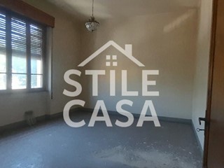 Ufficio in Affitto a Altopascio, 1'600€, 276 m²
