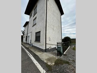 Casa Indipendente in Vendita a Zenevredo, 140'000€, 170 m²