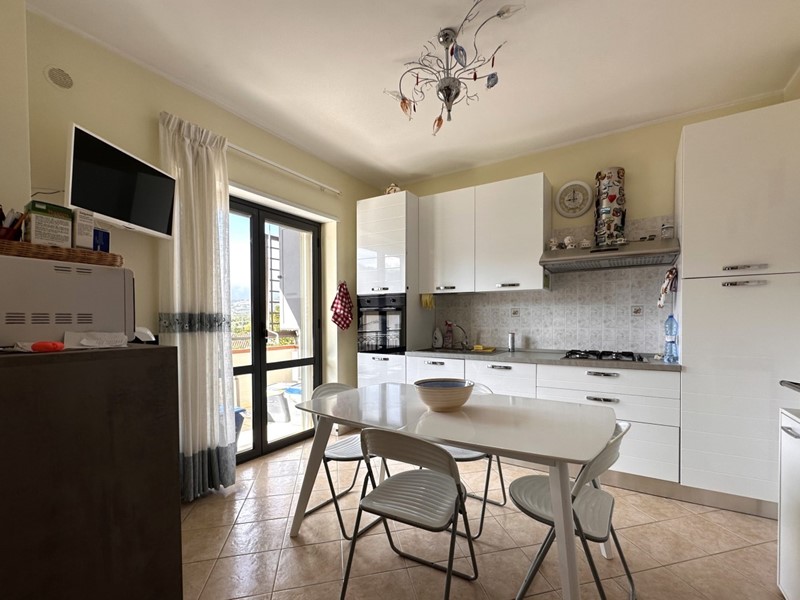 Trilocale in Vendita a Squillace, zona Lido, 210'000€, 120 m²