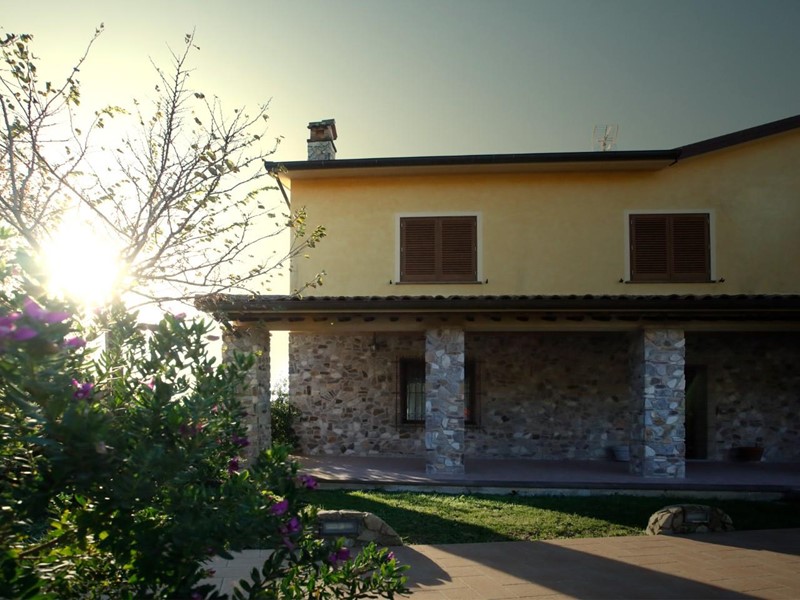 Villa bifamiliare in Vendita a Orciano Pisano, 195'000€, 130 m², con Box