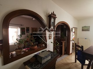 Casa Semi Indipendente in Vendita a Carrara, zona Sorgnano, 115'000€, 110 m², arredato