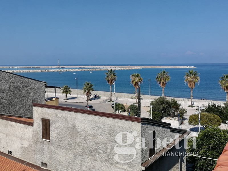 Casa Indipendente in Vendita a Sant'Agata di Militello, zona Mare, 120'000&euro;, 90 m²