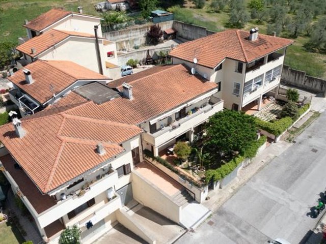 Villetta a schiera in Vendita a Amelia, zona amelia,tr, 168'000€, 150 m²