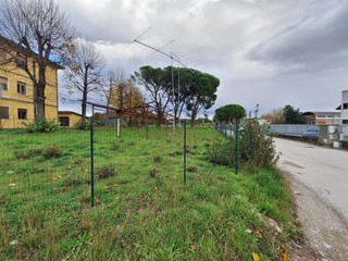Terreno industriale in Vendita a Porcari, zona Rughi, 80'000€, 990 m²