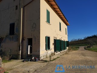 Casa Indipendente in Vendita a Cerreto Guidi, 229'000€, 300 m²