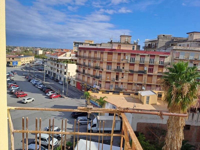 Quadrilocale in Vendita a Barcellona Pozzo di Gotto, 110'000€, 120 m²