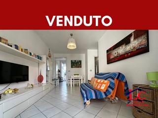 Quadrilocale in Vendita a Melendugno, zona San Foca, 63 m², arredato