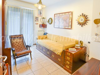 Quadrilocale in Vendita a Vado Ligure, 90'000€, 75 m², con Box