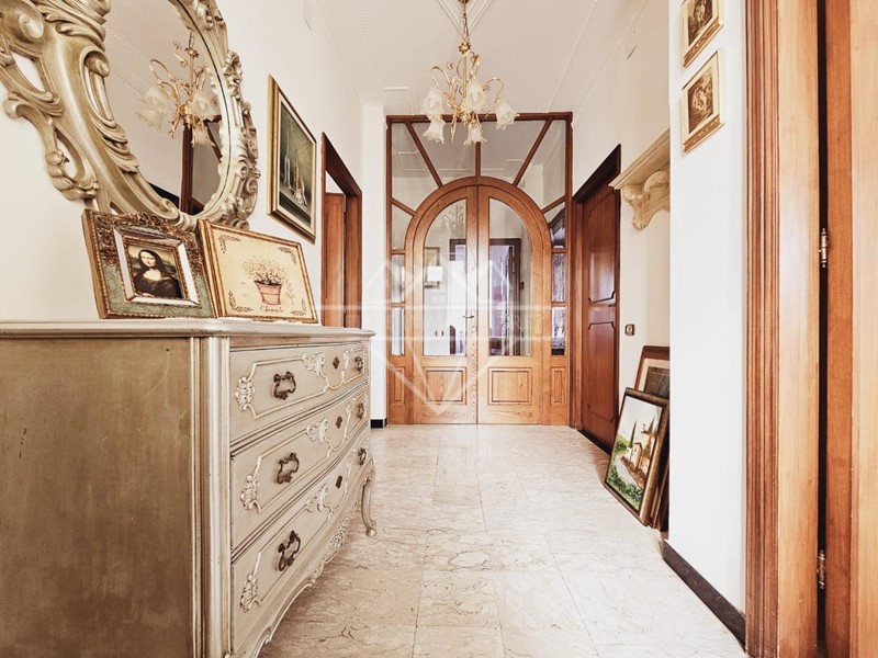 Appartamento in Vendita a Massa, zona Marina di Massa, 320'000€, 130 m²