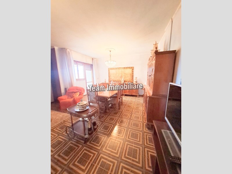 Appartamento in Vendita a Livorno, 180'000€, 130 m²