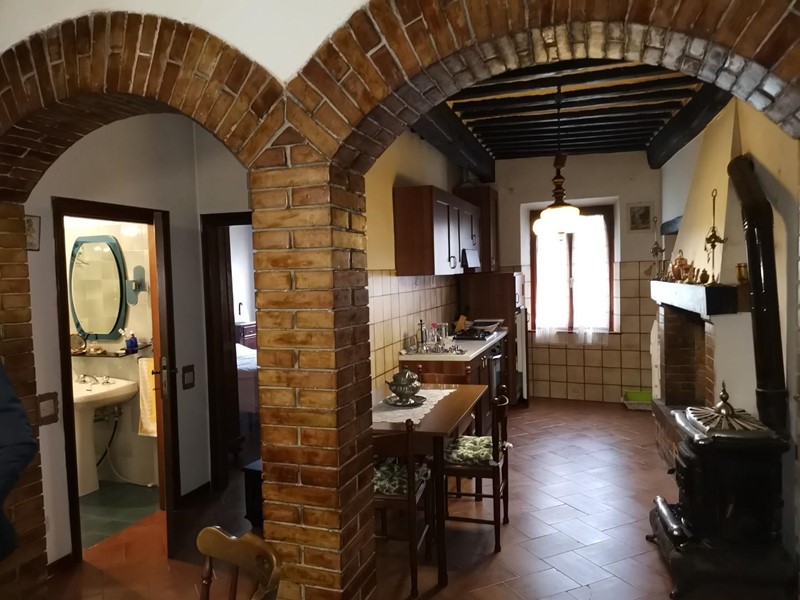 Quadrilocale in Vendita a Radicondoli, zona Belforte, 80'000€, 90 m²