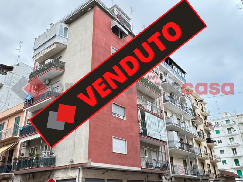 Bilocale in Vendita a Bari, 150'000€, 60 m², arredato
