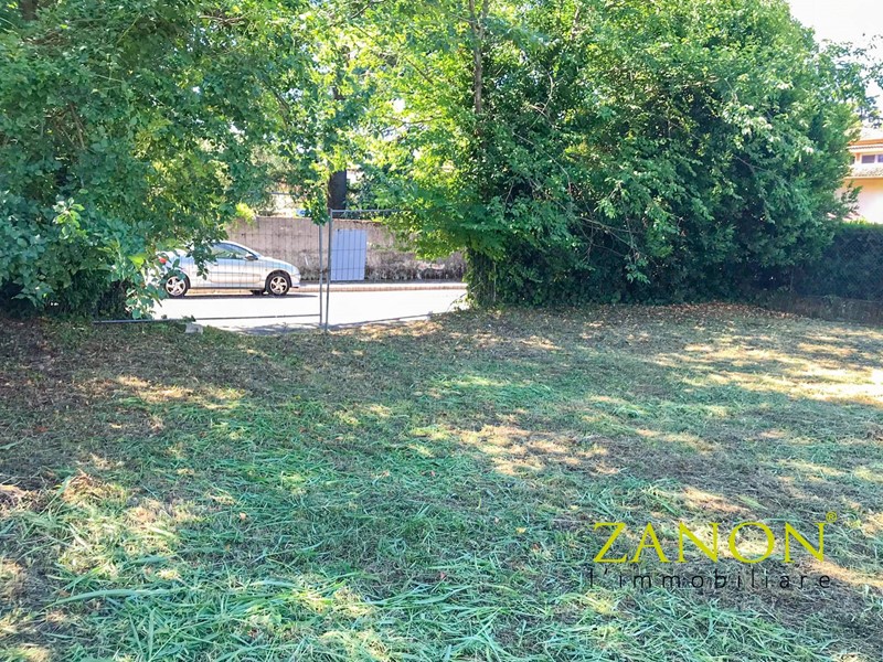 Casa Semi Indipendente in Vendita a Gorizia, zona Semicentro, 90'000€, 100 m²