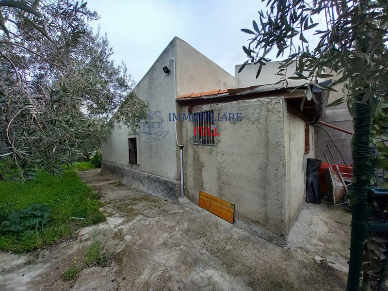 Casa Indipendente in Vendita a Messina, zona Nord, 87'000€, 35 m²